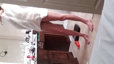 ຮ້ອນເມຍເຊີນ Handyman ກ່ຽວກັບກາເຟ