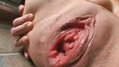 Friend Lit ເອື້ອຍ Masturbating ຢູ່ທາງຫນ້າ PC